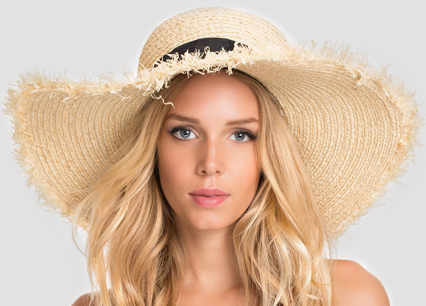 Hawt blonde in straw hat fuck and facial